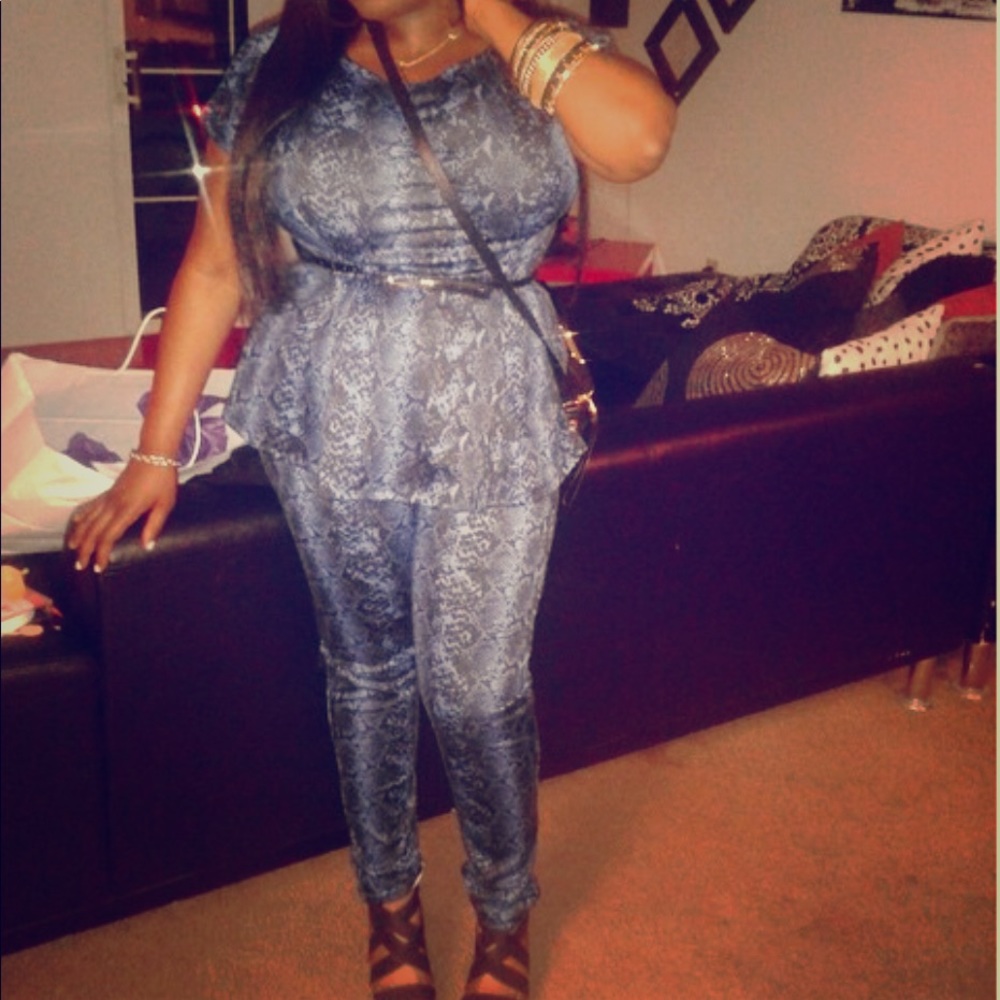 2-Piece Set with Peplum Top and Long Pants